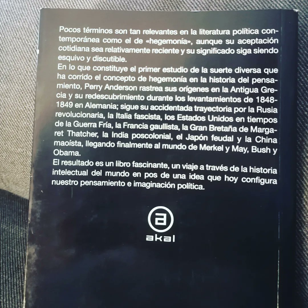 PabloPerGanfor's tweet photo. Hegemonía como la relación cambiante entre coerción y consentimiento, según el ámbito geográfico y el contexto histórico. Si solo fuera autoridad cultural o poder coercitivo, el término no habría sobrevivido. Siempre ha sido algo más que un simple poder #LaPalabraH #PerryAnderson https://t.co/jX1sgArQOJ