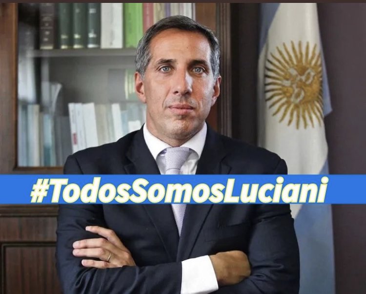 RaulAdrover's tweet image. #TodosSomosLuciani 
#LosExpedientesGritan
