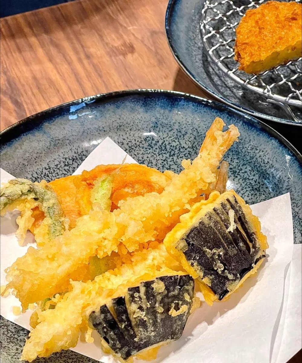 Commuoveress's tweet photo. Share an excellent eel tempura https://t.co/uEjTaXnRwJ