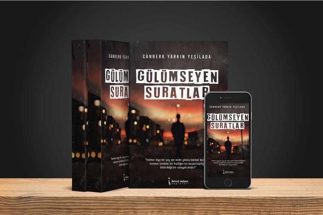 peraspradastra's tweet photo. Her biri hayatımızdaki bir başka önemli temayı sorgulatan kısa hikayelerle birlikte GÜLÜMSEYEN SURATLAR bir arayışın, bir sorgulamanın, yavaş yavaş filizlenen bir takıntının hikayesi. @CanberkYesilada 
https://t.co/OPcOz5Gim4 https://t.co/99o4QYFJoM