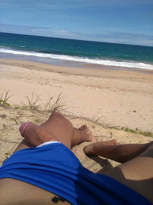 Soy a la playa del carmen... RT for a video in your dm 🔥 https://t.co/UHbDZIeABk