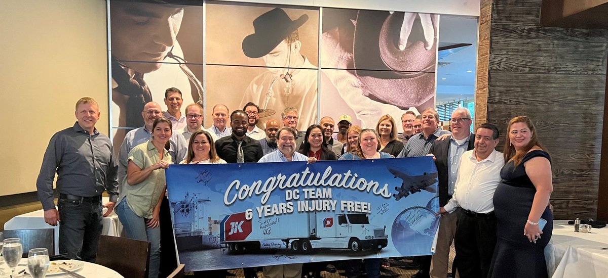 We are so thrilled to announce that our on-site Commercial Services Team has been 6 years injury free! This weekend we had a dinner to celebrate their amazing accomplishment. Go Team! #togetherwesucceed #safetyfirst #whatmattersmost #commercialmovers