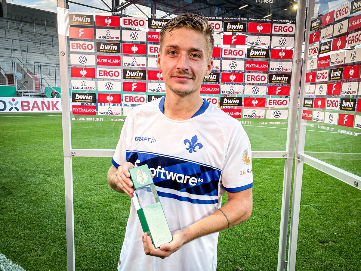 sv98's tweet photo. Marvin Mehlem, der zum Man of the Match gewählt wurde: "Wir waren hochkonzentriert, außer vielleicht vorne vor der Bude. Wir hätten noch zwei, drei Tore mehr machen müssen." #FCISVD #DFBPokal https://t.co/0fS2KAiH7v
