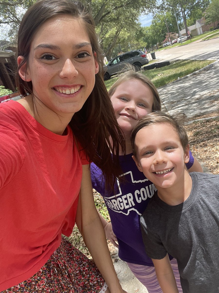 We went to the park today and had a scavenger hunt outside ☀️ #bengalpride