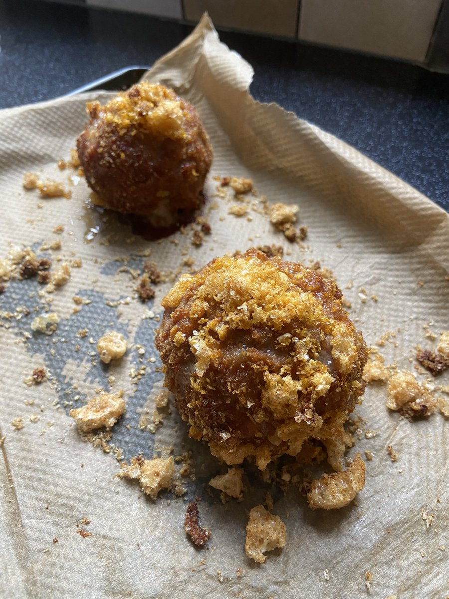 ConsciousCarbs's tweet photo. New product launch - Keto carnivore scotch eggs. Bargain at £2.30 each DM me for orders ❤️ #keto #ukketo #ketouk #Carnivore #scotcheggs https://t.co/552F3LgoGW