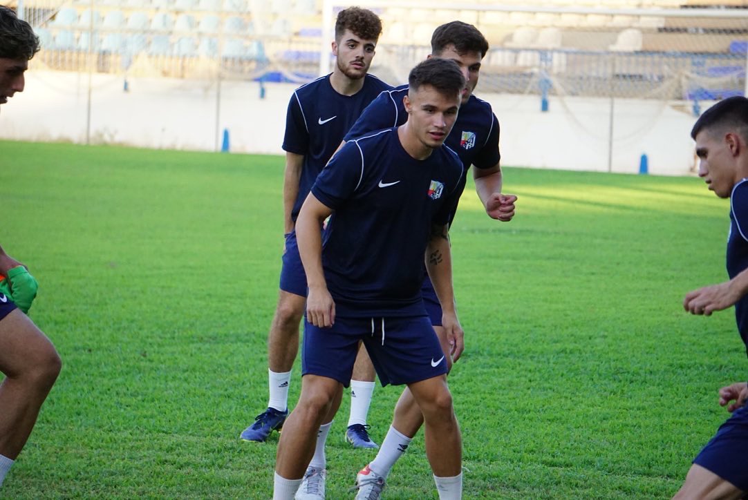 CFMOTRIL's tweet photo. Estamos de vuelta⚽️
#pretemporada #cfmotril 
#tercerarfef #terceradivision https://t.co/x8LtAMLEOz