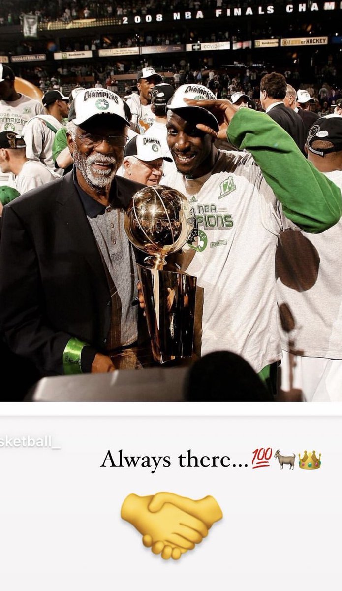 BostonTogether_'s tweet photo. وداع الأسطورة @KevinGarnett5KG للقائد المعظم في تاريخ بوسطن بيل راسل 🐐☘️🏀💯
#BillRussellRIP #BleedGreen https://t.co/JKuQnP4vFP