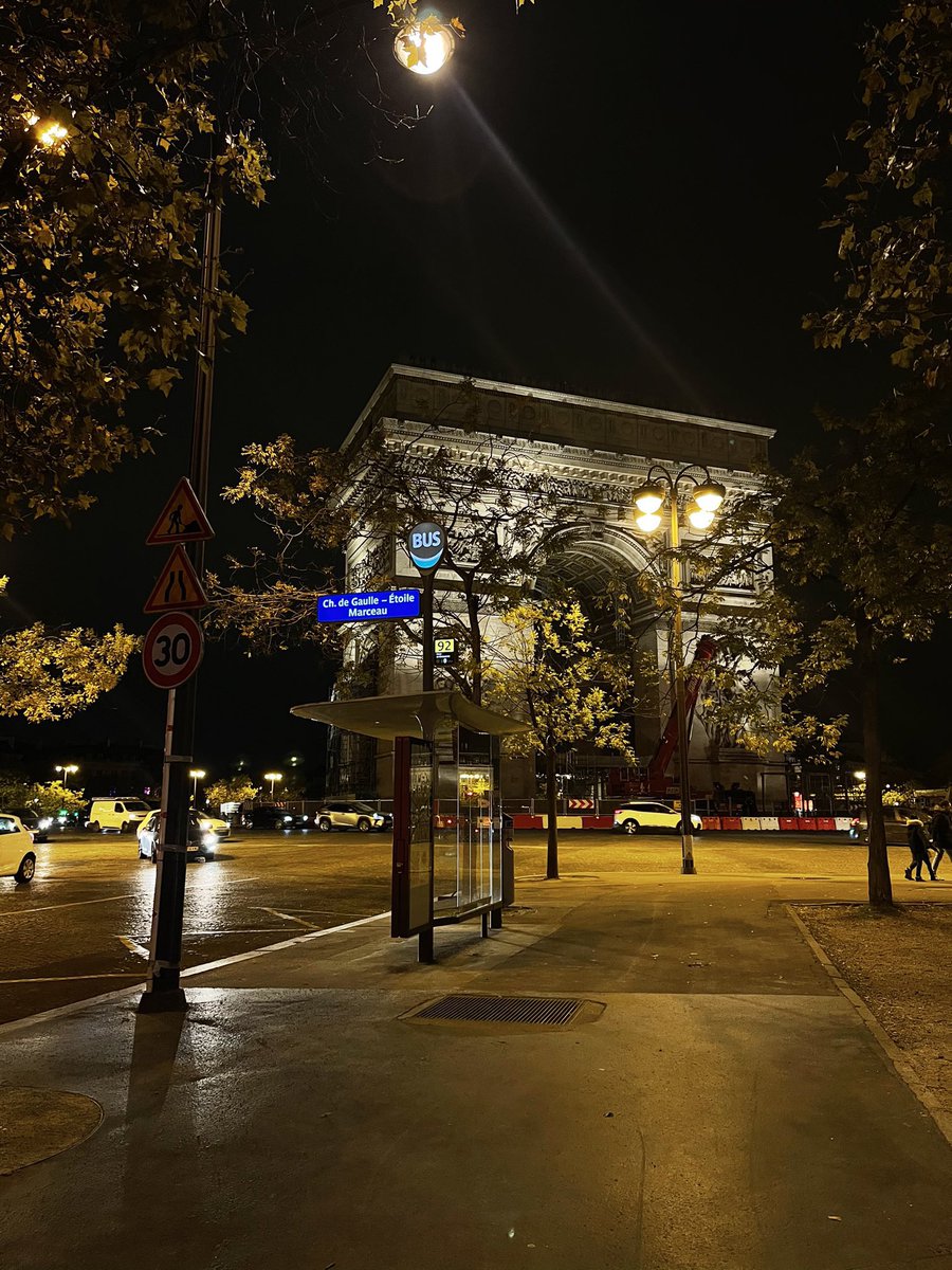 llncai's tweet photo. Paris 🤍 https://t.co/VfH31t3upM