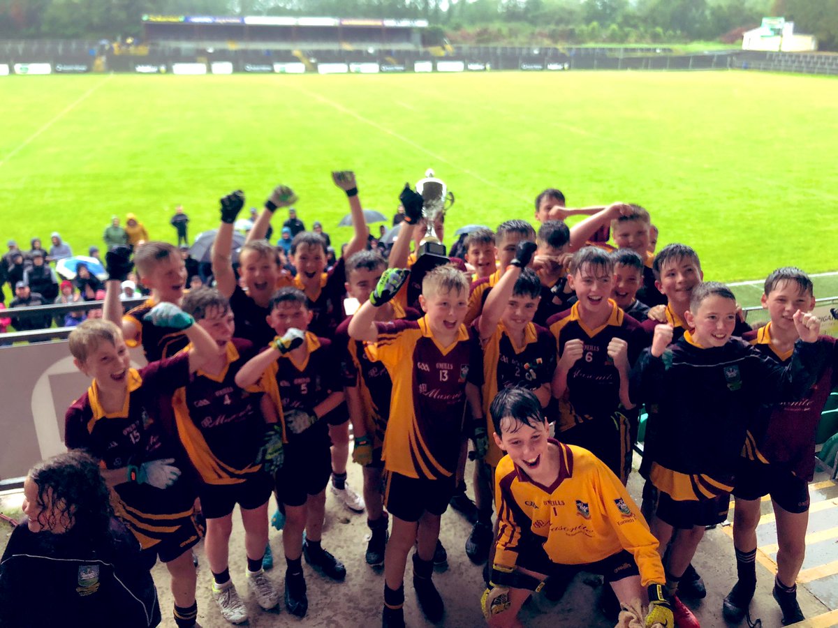 annaduffgaa's tweet photo. #BarnaWaste Div1 U13s League Final #LeitrimGAA
Full Time Annaduff : 4-14(26)
Glencar-Manor: 4-5(17)
#Drumsna #Annaduff #Dromod #SuperStuff https://t.co/PkKh4UmTI2