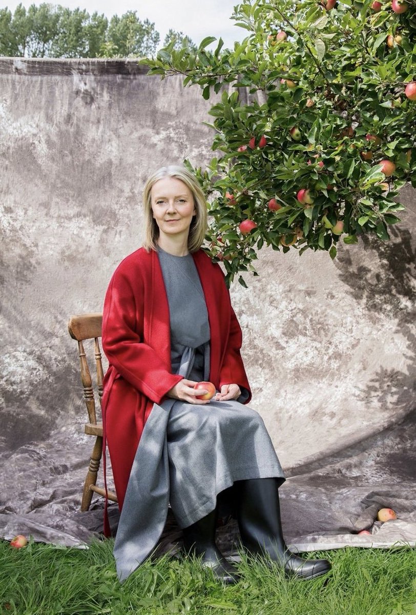 MsHarris79's tweet image. I realise it's just a red cardigan, and I also like to wear red, but this is giving me serious #handmaidstale vibes. Surely there's a stylist somewhere having a large gin and chuckling to themselves.