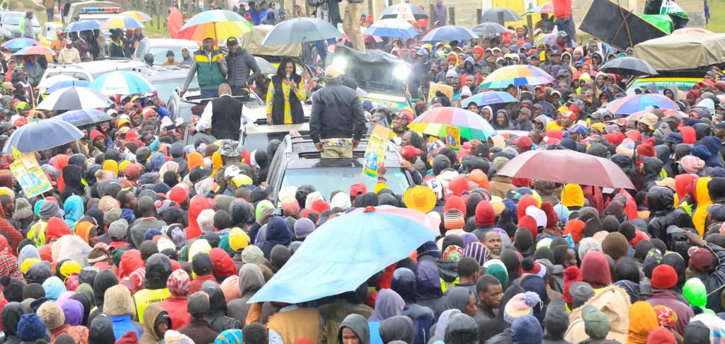 TabithaKaranja's tweet photo. Once elected I promised them they will get equal share that will strive and improve the standards of Kuresoi North.
Thanks Kiptororo residents.
#SenatorTabithaKaranjaKeroche
#KenyaKwanza
#ChamaniUDA
#PesaMfukoni
#TubadilisheUchumiKwanza
#RaisniRuto
#MpangoniBottomup
#THEPLAN https://t.co/SCEDBNgryr