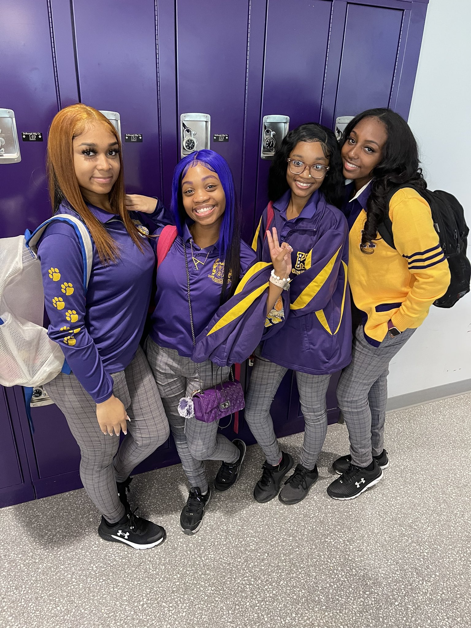 Edna Karr High School Uniforms informacionpublica.svet.gob.gt