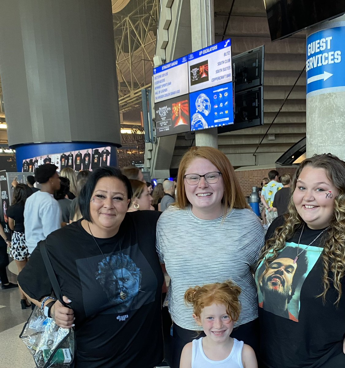 KellyHe42505426's tweet photo. @PRCARR53 @theweeknd My deepest condolences, I live in Detroit , we just went to the @theweeknd concert - phenomenal! My daughter is 16 and has listened to him since she was 11, The Weeknd is a family favorite in my house. My granddaughter just turned 6, and she went with us-go to the show #4Lucas https://t.co/nU07eghaGI