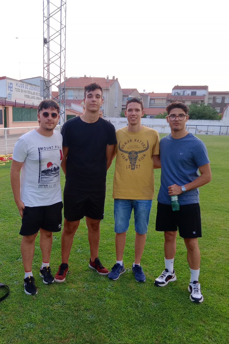HectorGJ_'s tweet photo. Nosotros también empezamos la pre-temporada @CRCF_oficial 

#CMsTeam https://t.co/dzrouVXIyP