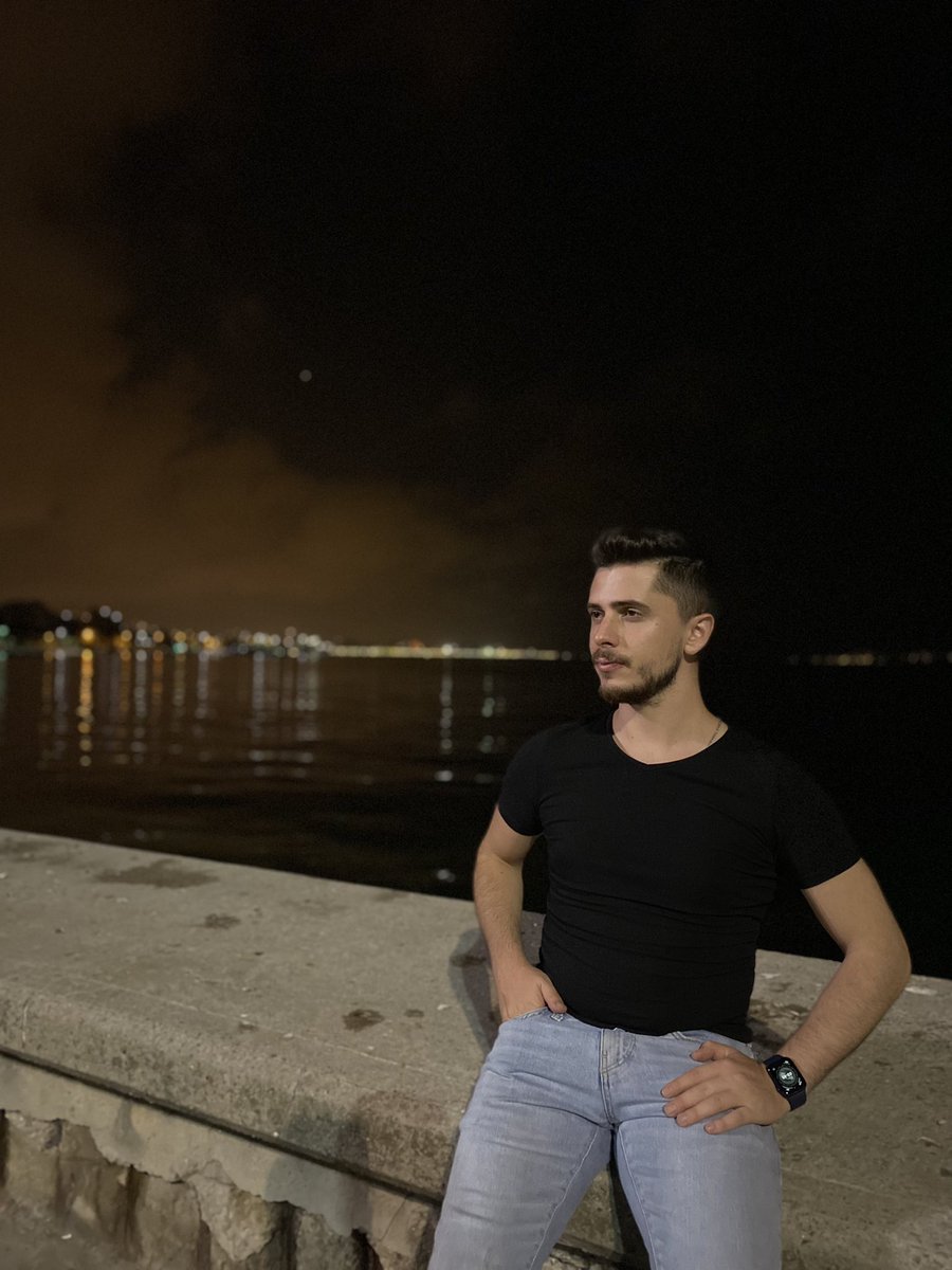 apolabilir's tweet photo. 9 yılın ardından ilk foto💫 https://t.co/IP0Dd6koI9