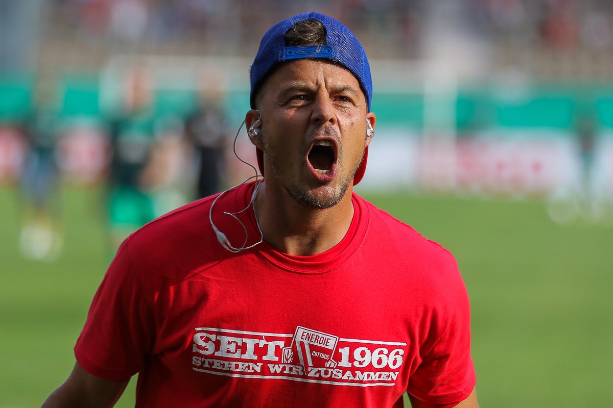 Nur_Energie's tweet image. Ein toller Fußballabend der leider mit 2:1 für @werderbremen endete. Aber unsere Truppe ist geil!!! Spielbericht, Statistik und Galerie gibt es hier 👉🏻 fcenergie.de/spieltag/dfb-p… #WIR #FCESVW