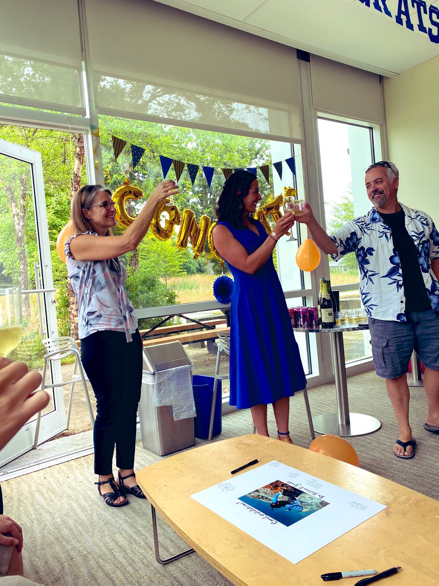 JulesDeep's tweet photo. Congrats to Dr. Kalina Grabb @WHOI on her newly minted PhD in Chemical Oceanography! Reactive oxygen species, corals, sea grasses, &amp; of course, DISCO! Way to go Kalina!!! #WomenInSTEM #PhD #oceanography #corals #seagrass https://t.co/FJh35kijaq