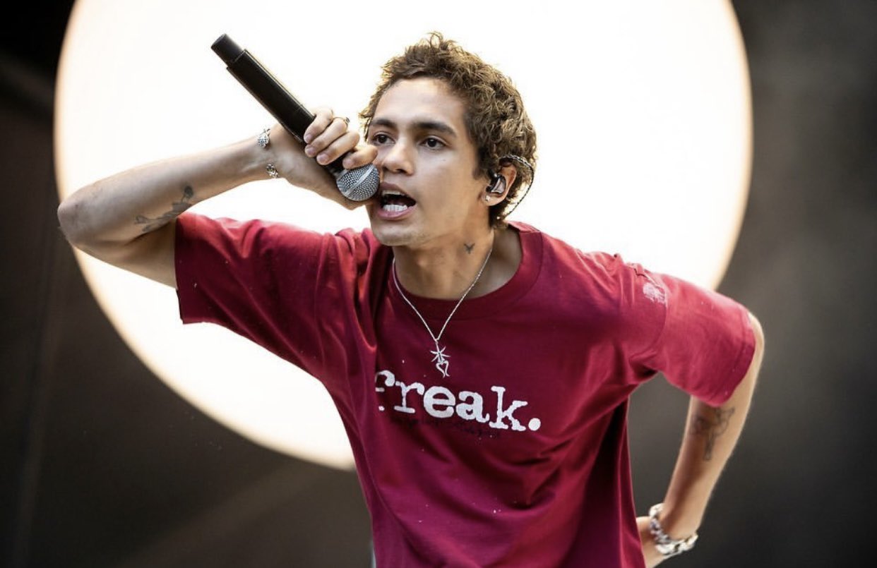 Dominic Fike Updates on Twitter "Dominic Fike performing at