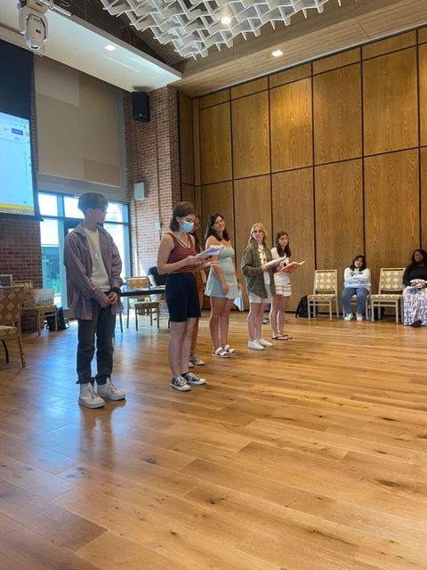 AdelphiU's tweet image. Our annual Alice Hoffman Young Writer’s Retreat is an #extraordinary event featuring creative writing workshops with Adelphi faculty, accomplished writers and artists, and English education graduate students.
📷 graduate student Chloe Adamczyk