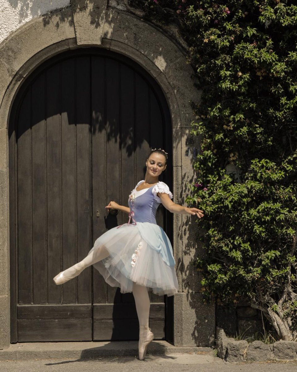 RockyMTBallet's tweet photo. Ballet Beyond Borders welcomes Mara Sferratore from La Compagnia della Danza in Italy https://t.co/23gUcZMrJf