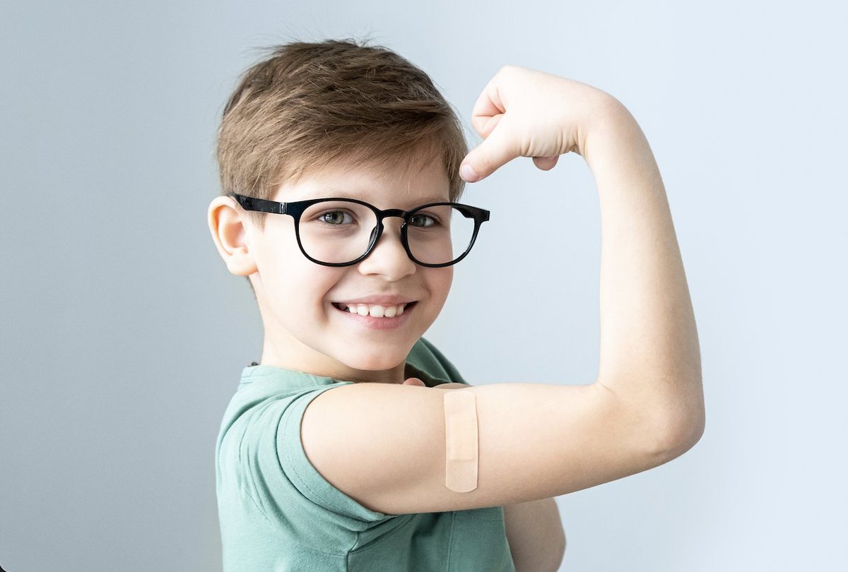 MDHealthDept's tweet photo. August is National Immunization Awareness Month. It’s also time to start getting ready for back-to-school. This includes making sure your children are properly vaccinated before they head back to the classroom. Check their vaccination status here: https://t.co/8Km8e2t62x https://t.co/fCc0UnotpN