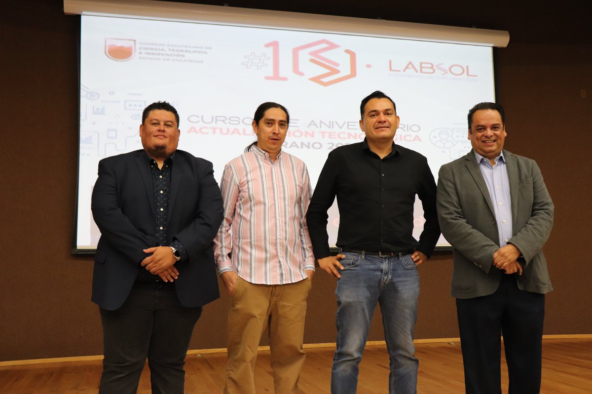 COZCyT's tweet photo. Con el fin de impulsar las habilidades científicas, tecnológicas y de innovación, de la juventud zacatecana, hoy damos inicio a los Cursos de Aniversario sobre Actualización Tecnológica, Verano 2022 del Laboratorio de Software Libre #LabSoL. https://t.co/GUBGvMENY2