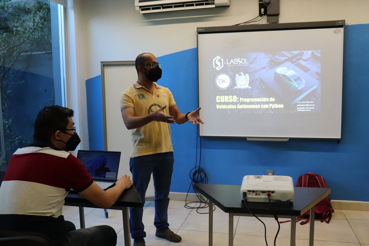 COZCyT's tweet photo. Con el fin de impulsar las habilidades científicas, tecnológicas y de innovación, de la juventud zacatecana, hoy damos inicio a los Cursos de Aniversario sobre Actualización Tecnológica, Verano 2022 del Laboratorio de Software Libre #LabSoL. https://t.co/GUBGvMENY2