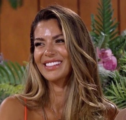 She was THE bombshell, a girl’s girl, drama queen, hilarious, predictor of the future, “liar actress”, and topped it off with an enemies to lovers arc. There will never be another contestant like Ekin-su. #LoveIsland