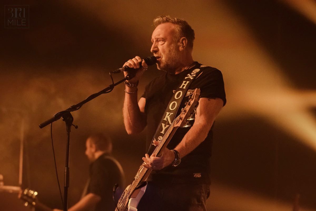 peterhook's tweet photo. And more…

📸: Gareth Fraser @3RDMIL3 https://t.co/LbBY7DiGEr