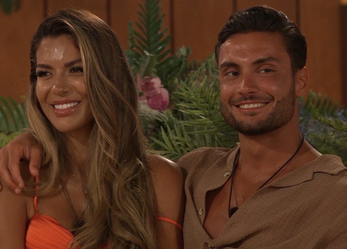 cumpIant's tweet photo. i’m gonna miss these two 🥺❤️ #LoveIsland https://t.co/7BmJy3EKF4