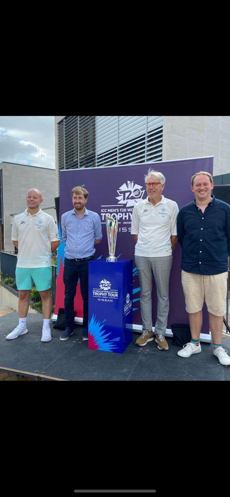 ESRMofficial's tweet photo. Unique! The one and only Worldcup Cricket present in the European School RheinMain in Bad Vilbel, the famous Cricket School in Germany. https://t.co/MtkPXAPzBa