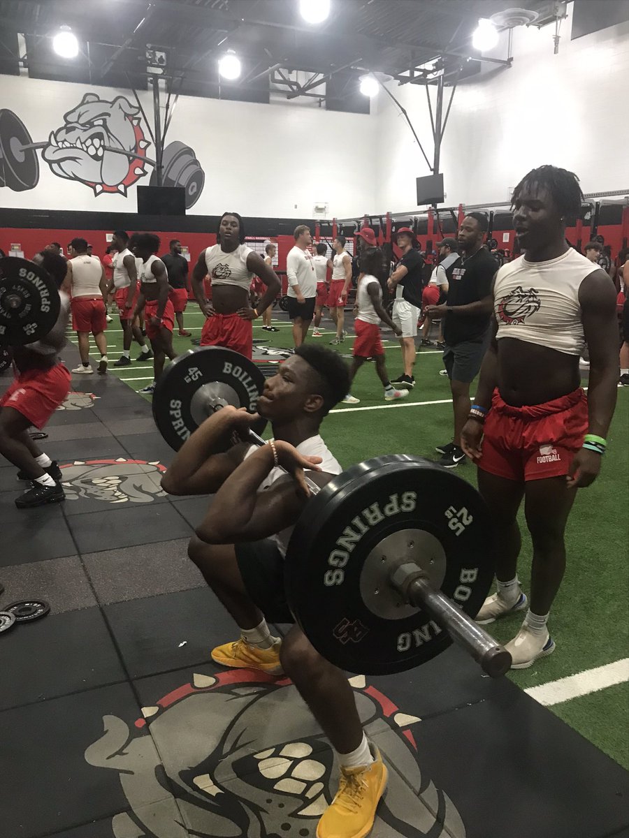 BSH_recruits's tweet photo. The #alphafactory is open on a Monday afternoon. #alphas #builtdifferent https://t.co/yMcpJ0nDql