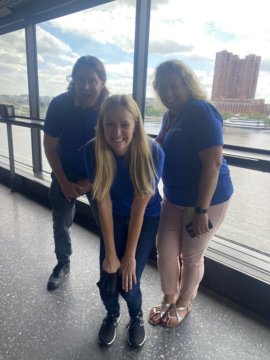 So much fun at the Aquarium today! Thank you <a href="/_alysonblack/">Alyson Black</a> and HTX for the great event! <a href="/The_AnderPLANTS/">Chris Anderton</a> @TheOriginalAJS