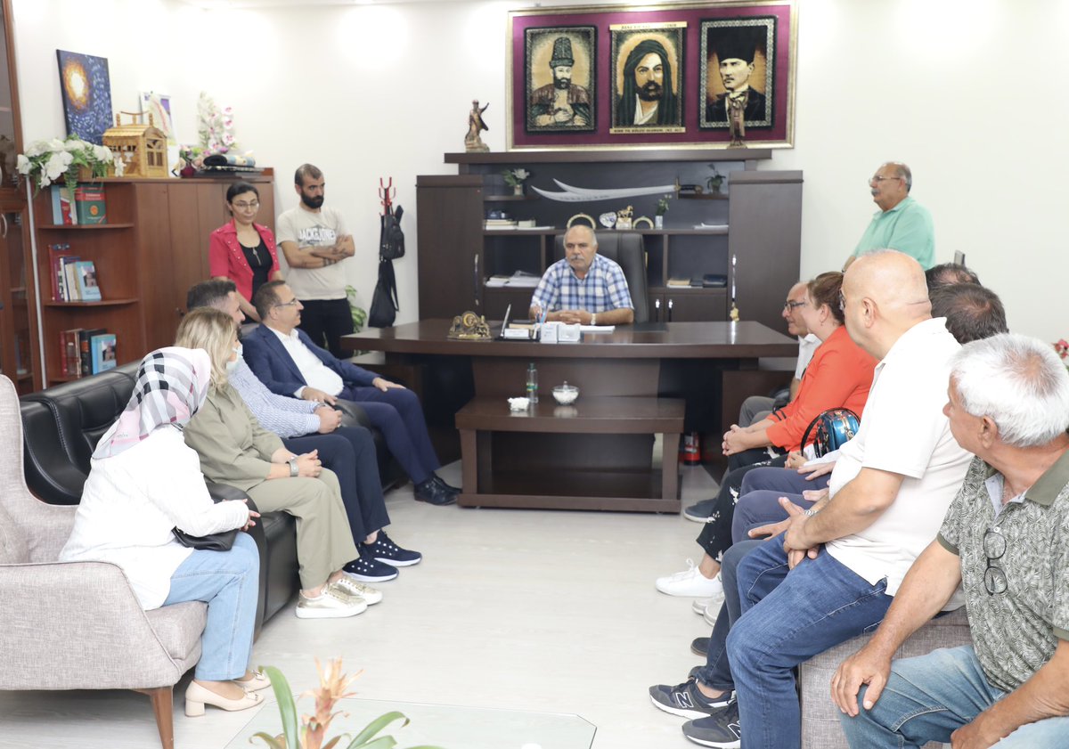 Alevi Kültür Dernekleri Buca Şubesi’ndeki Muharrem Ayı Oruç Açımı’na katılarak değerli Can’larla bir araya geldik ve lokmalarını paylaştık.
Muharrem Ayı'nın tüm insanlığa barış ve kardeşlik getirmesini temenni ediyorum. Cenab-ı Allah tutulan oruçları kabul eylesin.