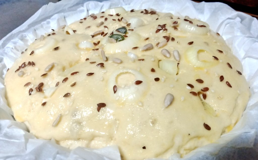 nico_patrascu's tweet photo. #bread #inpreparation #soft #forfamily #waitingmyfamily #preparationwithlove
My bread for #lunch with family!🥰🥰🥰 https://t.co/Fbp5mJWwvH