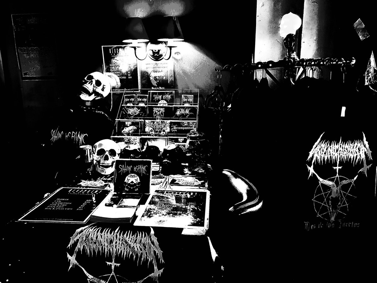 At the #BlvsphemyRecords merch table for the #SatanicHispanic, #DawnofAshes, #MidnightNightmare, and #LOCKJAW at #LiarsClub!

#scarsofthebroken #witchhouse #witchhousemusic #s6t6nichisp6nic #liarsclubchicago @dawnofashes666 @mNIGHTMAREband @S6T6NICHISP6NIC