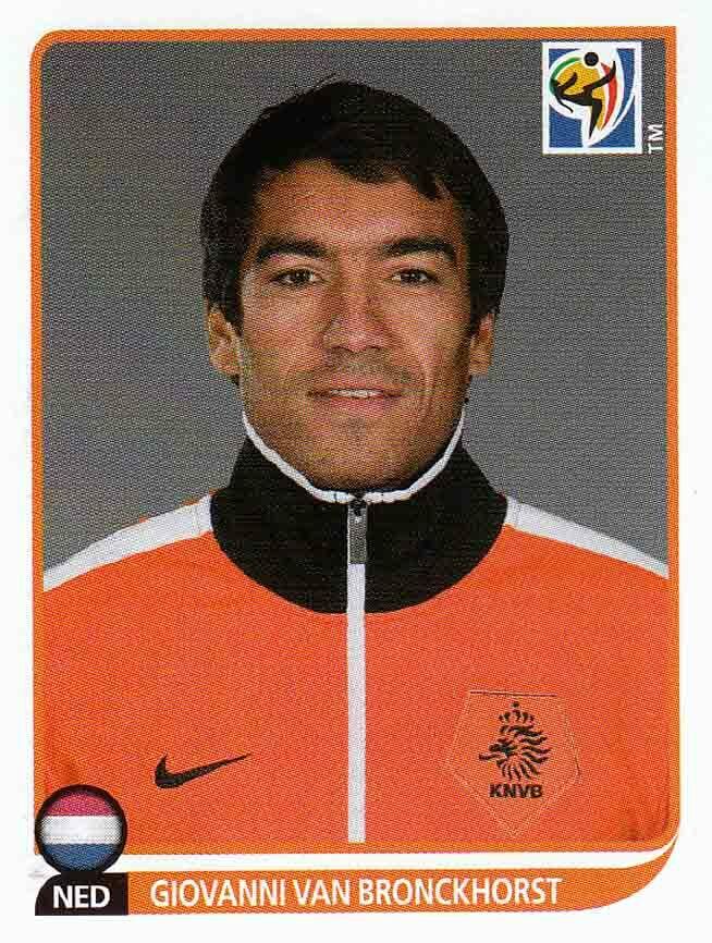 CopaLendas's tweet photo. Giovanni van Bronckhorst, Holanda 🇳🇱.
Copa do Mundo de 2010, África do Sul.
Vice campeão.
1 gol, 7 jogos.
#vanbronckhorst #nederland #worldcup2010 #copa2010 #fifa #legende #gio #uurwerkoranje #nederlandsecarrousel #oranje #knvb #capetownstadium #ned #panini #qatar2022 https://t.co/fVT7YrVCXD
