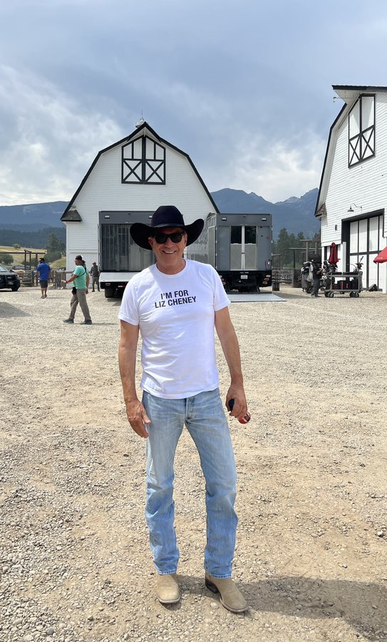 Liz Cheney gets Kevin Costner's endorsement and adds, 'real men put country over party'