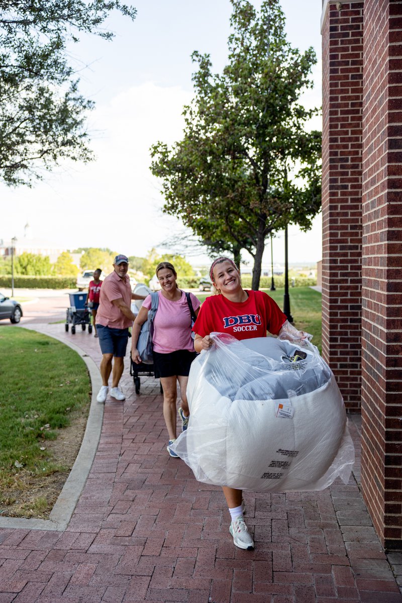 DBUWomensSoccer's tweet photo. The freshmen have arrived! See y'all soon! https://t.co/pmeUvT9sEX