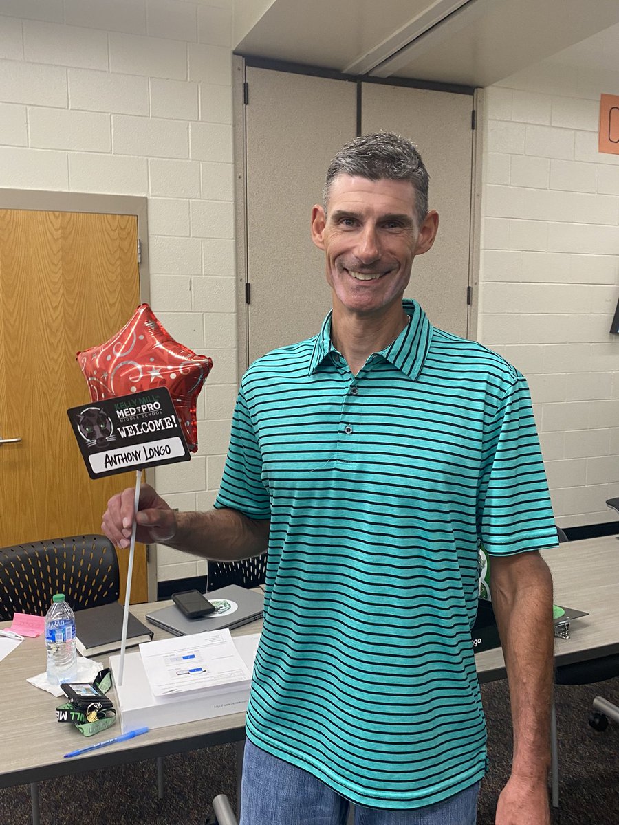 KMMPMPanthers's tweet photo. Weโre happy you can call #KMMPM your home away from home. Welcome #NewtoTwo staff! @RichlandTwo @JKenely https://t.co/gG7ZgLU0C4