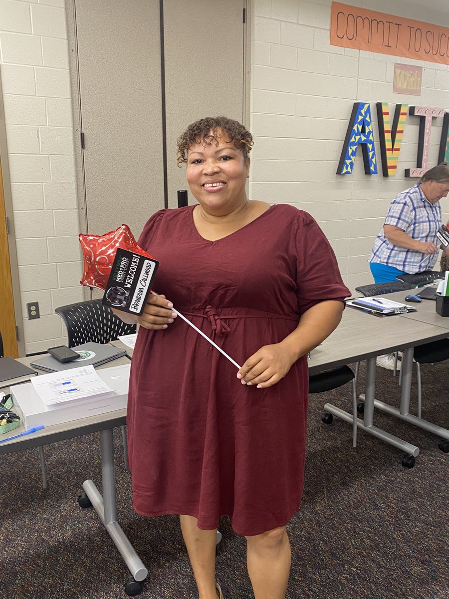 KMMPMPanthers's tweet photo. Weโre happy you can call #KMMPM your home away from home. Welcome #NewtoTwo staff! @RichlandTwo @JKenely https://t.co/gG7ZgLU0C4