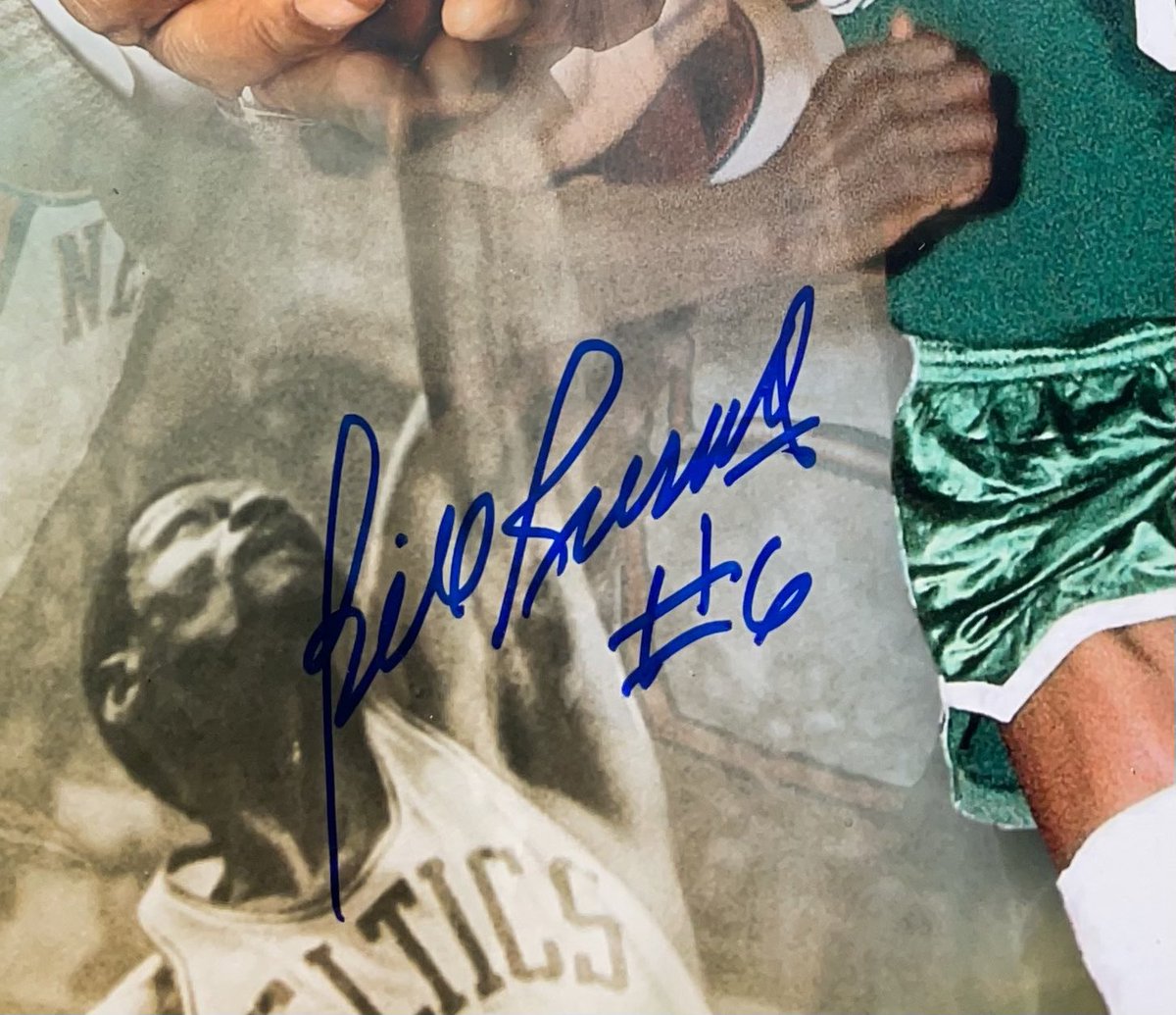ngmauctions's tweet photo. Autographed & Custom Framed #BillRussell 20x24 #BostonCeltics #LimitedEdition #9/250 Photo W/Green Suede (JSA/LOA) OPENING BID ONLY $9.99 @ eBay. #AUCTION LINK: https://t.co/xfwkvHXzog
#BR6 #Russell #CelticsLegend #Celtics #billrussellRIP #NBA #Celts #11Rings #GOAT𓃵 #BleedGreen https://t.co/JMCJSpNPX2