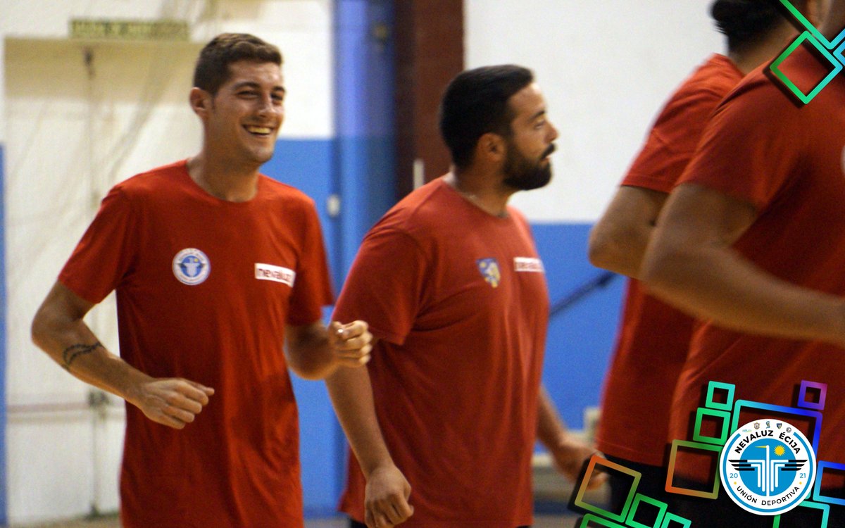 LES'T GO! 💙🤍 #NevaluzÉcijaUD