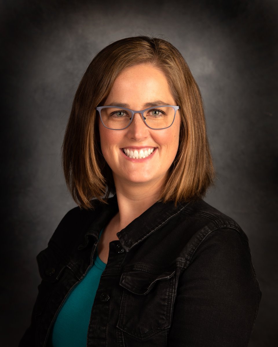 CONGRATULATIONS! <a href="/SHSSenators/">Sparkman High School</a> Amber Kimbrell is the 2022 Outstanding Biology Teacher Award for Alabama. Kimbrell displays excellence in the classroom by preparing her students for life in modern society. #ThePowerOfUs #PowerUpMCSS