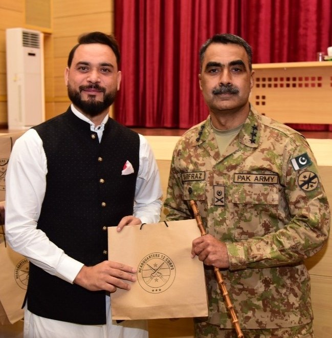 Stop spreading fake news. Wait for the official confirmation. God Bless you, May Allah watch over you and keep you safe. 
#PakArmy #DGISPR