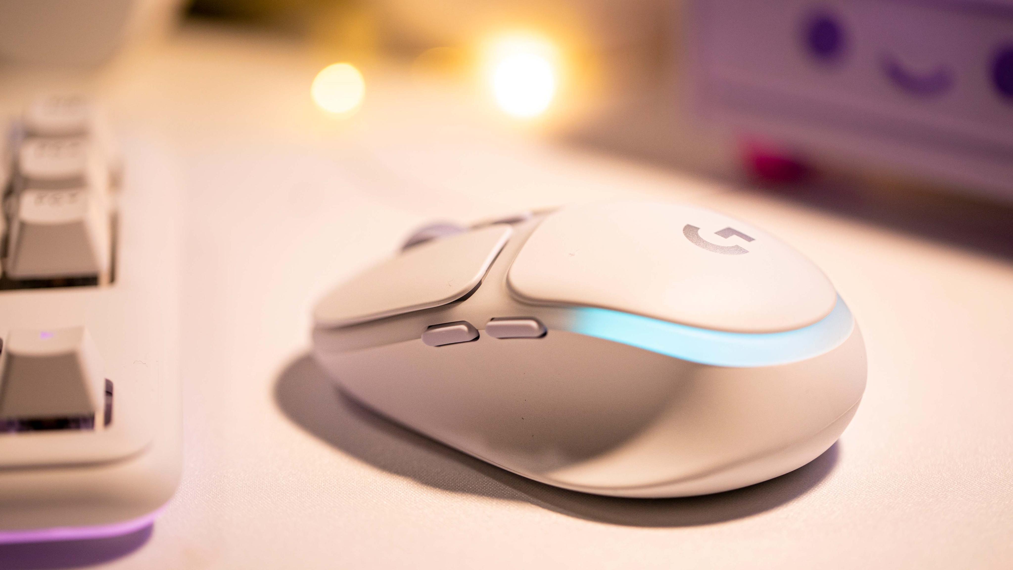 Logitech G on Twitter: "Cute. Cozy. Compact. 🖱️ G705 Wireless Gaming Mouse: https://t.co/nDlPoyLKZa https://t.co/dWgQb2JV0x" / Twitter