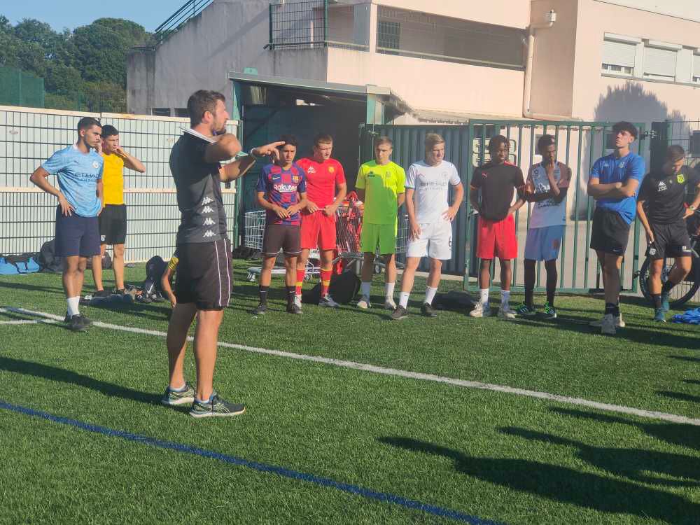 AS Lattes FC tweet media