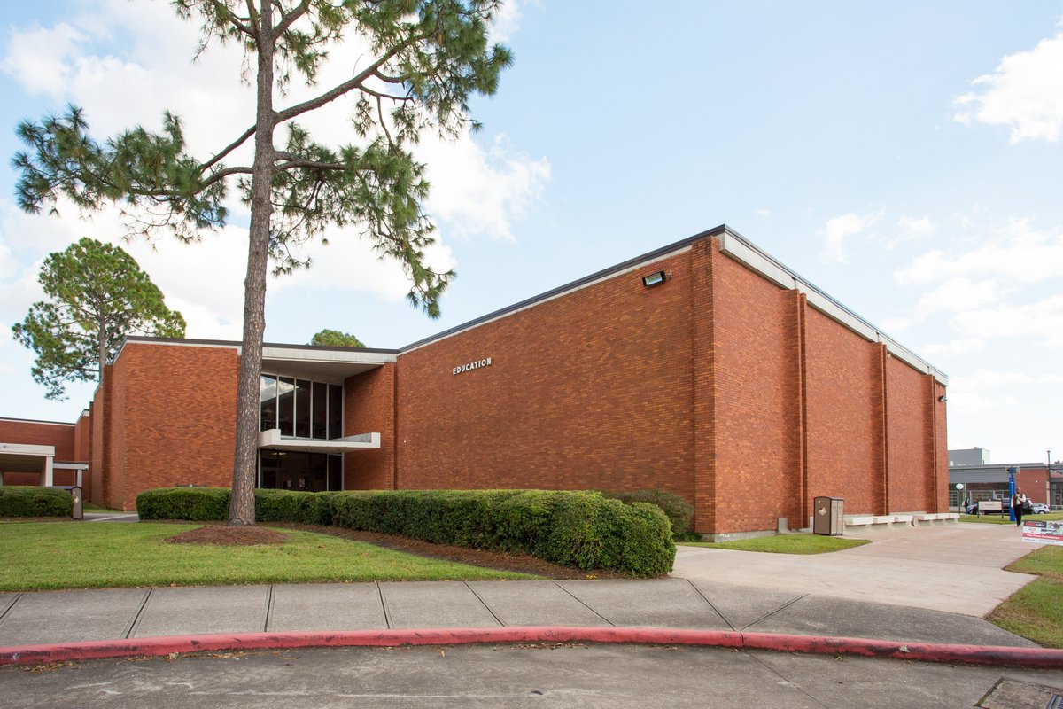 LUCollegeofEHD's tweet photo. Hello, Cardinals! Welcome to the College of Education &amp; Human Development's Twitter page! We cannot wait to kick off the Fall 2022 semester with you all. ❤️ #LUCardinals #GoLU #LUProud #CoEHD #LamarUniversity https://t.co/45uTqHVIn1
