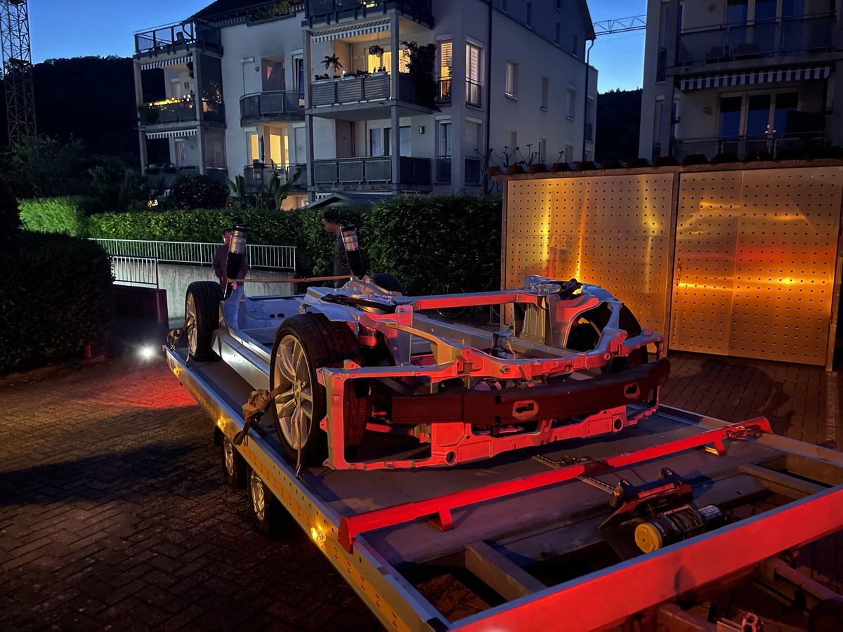 CustomTesla's tweet image. SEXY CARS meeting at Hannover Messe is over. The tesla skateboard is back in the church.