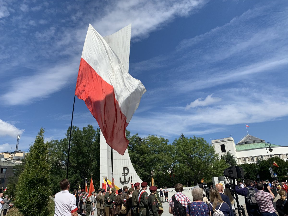 wojcikrp's tweet photo. 🇵🇱’s WWiI #UndergroundState is extraordinary - with hundreds of thousands of Poles - honored during #WarsawUprising commemorations. 🇵🇱operates the largest, most sophisticated Underground. It’s existence gives hope, helps Poles organize, rally, save Jews & defy a barbaric enemy. https://t.co/NC0jc6iVJj